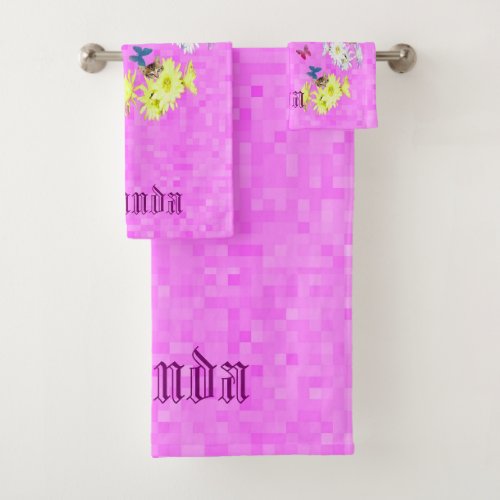 Amanda Name Logo With Kittens And Butterflies Bath Towel Set