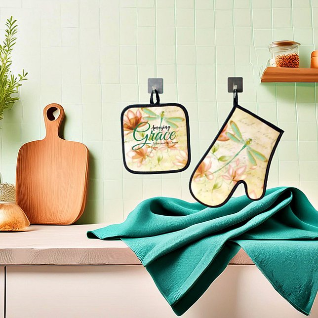 Amazing Grace Flowers and dragonfly   Oven Mitt & Pot Holder Set (Creator Uploaded)