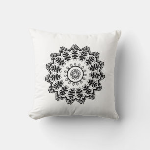 Amazing Middle-Eastern Pattern زخارف هندسيه رائعه Throw Pillow
