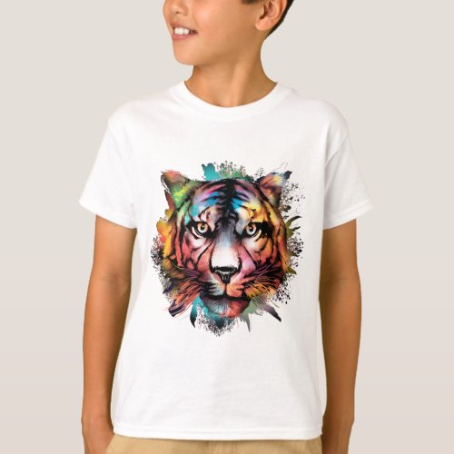 Amazing realistic portrait of a beautiful tiger T_Shirt