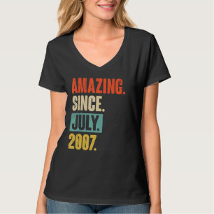 Amazing Since July 2007 15 Year Old 15th Birthday T-Shirt
