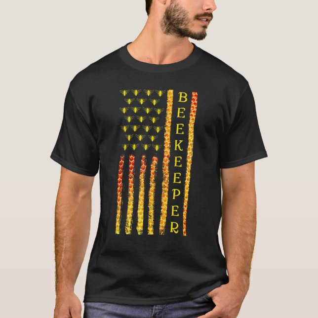 American Flag Beekeeping Bee Beekeeper T-Shirt (Front)