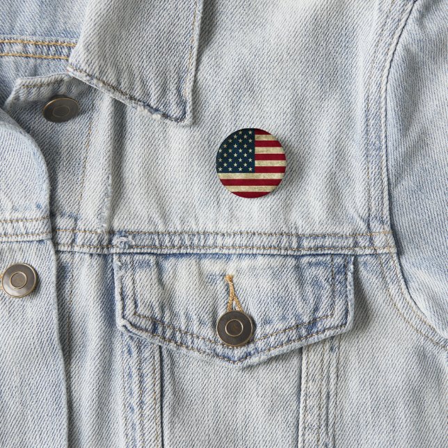 American Flag Button (In Situ)