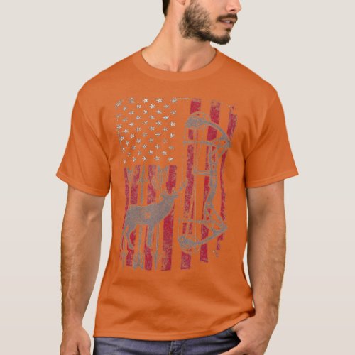 American Flag Deer Bow Hunting Patriotic Distresse T_Shirt