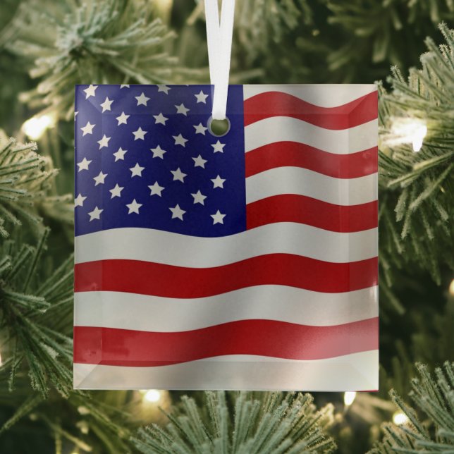 American Flag Glass Ornament (Insitu)