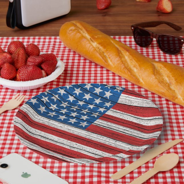 American Flag On Weathered Wooden Planks Pattern Paper Plates (Picnic)