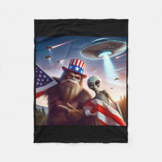 American Flag Sasquatch With Alien Ufo Bigfoot 4th Fleece Blanket