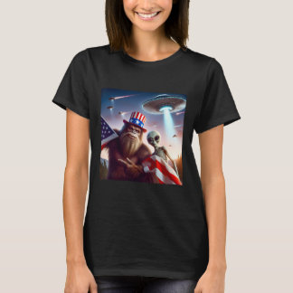 American Flag Sasquatch With Alien Ufo Bigfoot 4th T-Shirt