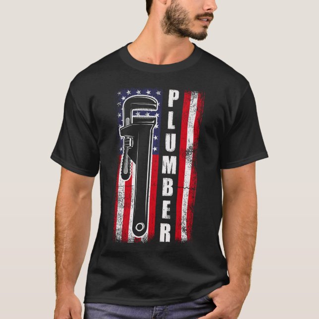 American Flag Vintage Plumbing Plumber Wrench T-Shirt (Front)