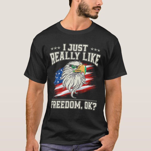American Patriotic Eagle 4th of July USA Flag Men  T-Shirt (Front)
