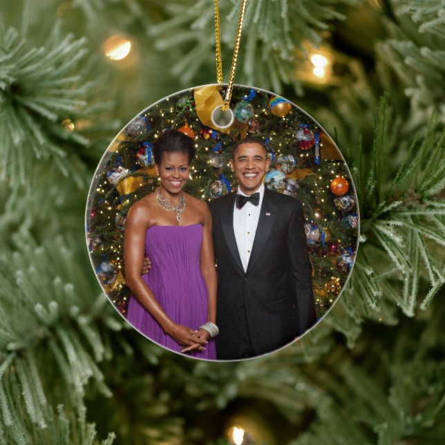 American President Barack Obama on Christmas Card Ceramic Ornament (Tree)