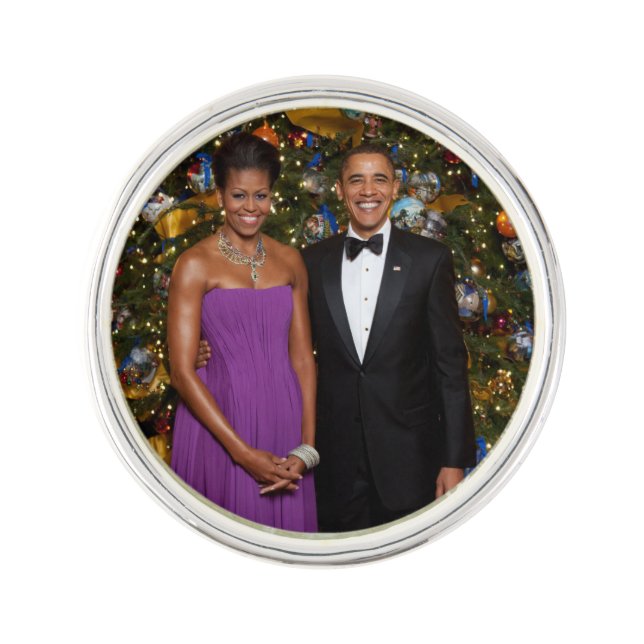 American President Barack Obama on Christmas Card Lapel Pin (Front)