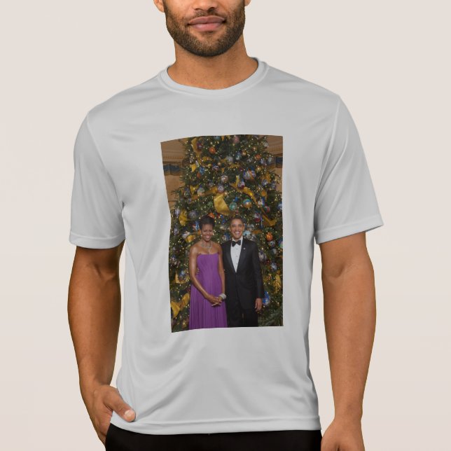 American President Barack Obama on Christmas Card T-Shirt (Front)