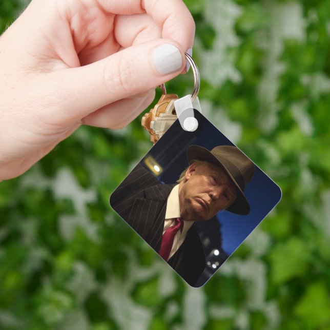 American President Donald Trump Godfather Keychain (Hand)