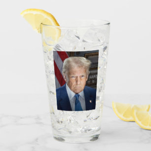 American President Donald Trump Photo 2025 Glass