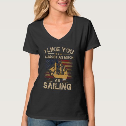 American Sailing Us Flag Sailboat Ship Yacht Sail  T_Shirt