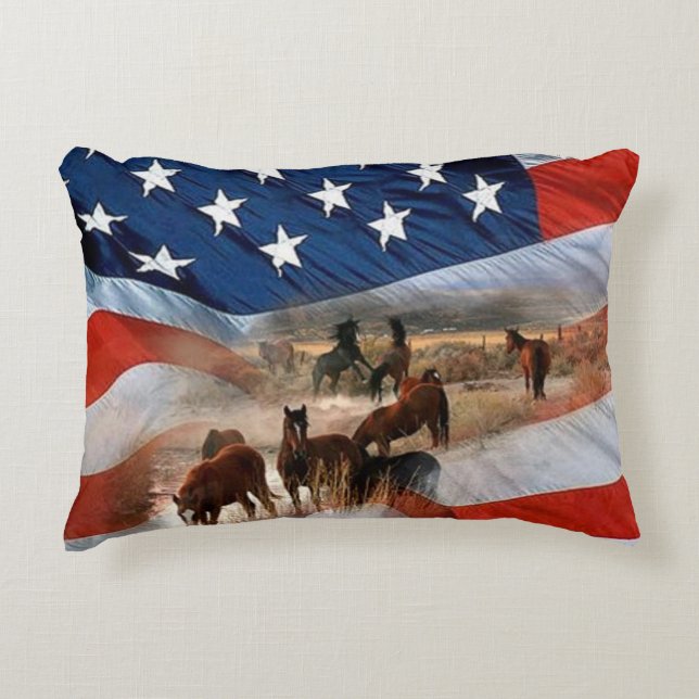 American Wild Accent Pillow (Front)