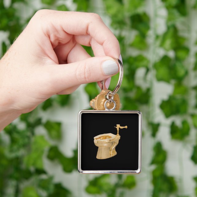  "AMERIKA" 18K GOLD TOILET KEYCHAIN (Hand)
