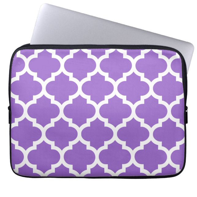 Amethyst White Moroccan Quatrefoil Pattern #5 Laptop Sleeve (Front)