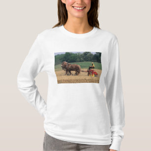 Amish Country simple people in farming with T-Shirt