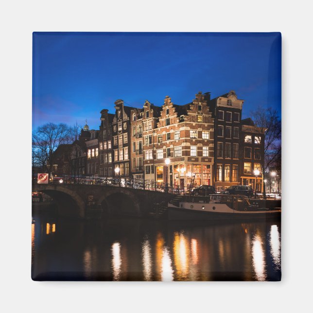 Amsterdam canal houses at night magnet (Front)