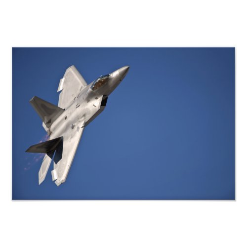 An F_22 Raptor aircraft Photo Print