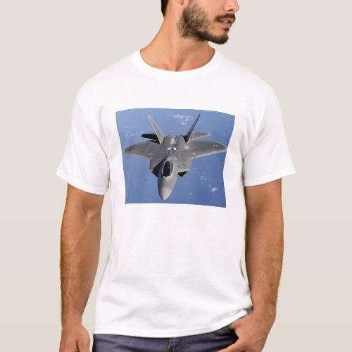 An F_22 Raptor moves into position to receive f 2 T_Shirt