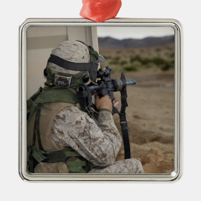 An infantry scout metal ornament (Front)