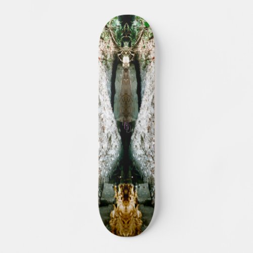 Ancient Obelisc Skateboard