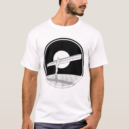 Angel of the North full moon T_Shirt