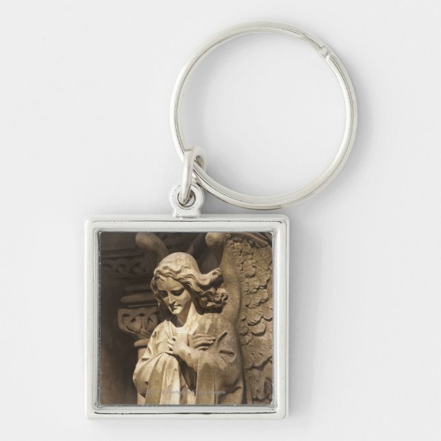 Angel Statue with Crossed Hands, Buenos Aires Keychain (Front)