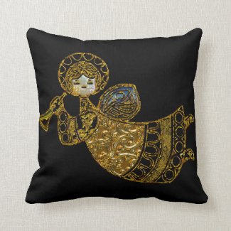 Angels are Everywhere this Season Throw Pillow
