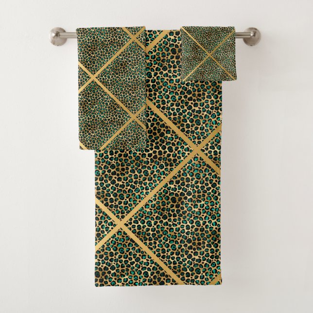ANIMAL GREEN LEOPARD PRINT LUXURY GRID TOWEL (Insitu)