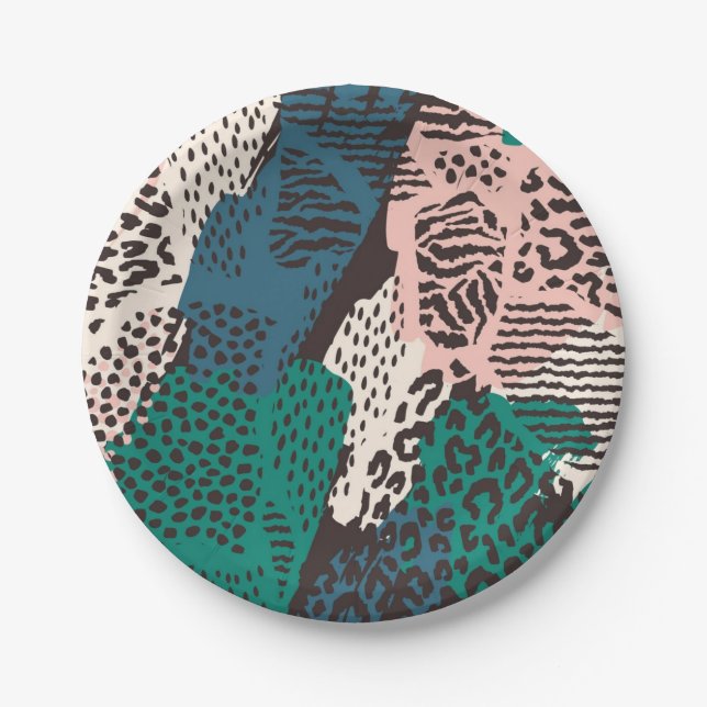 Animal print pattern paper plates (Front)
