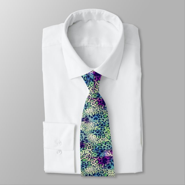 Animal Print Verde y Morado Neck Tie (Tied)