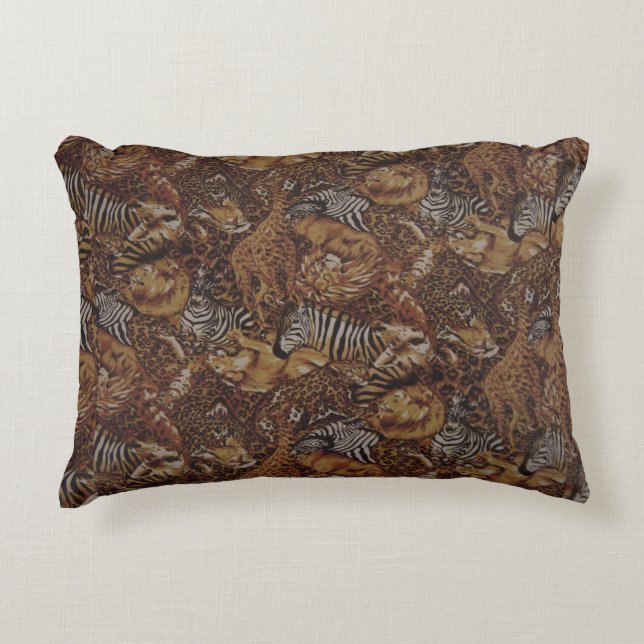 ANIMAL SAFARI JUNGLE ACCENT PILLOW (Front)