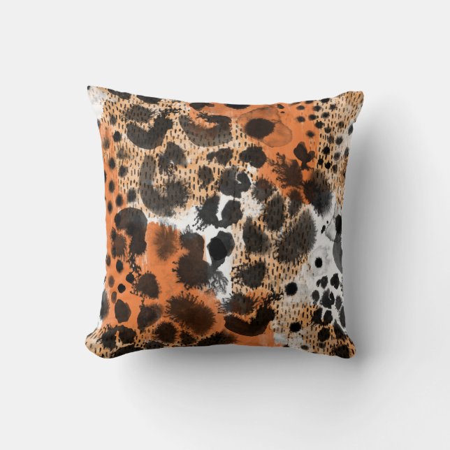 Animal skin: creative leopard pattern. throw pillow (Front)