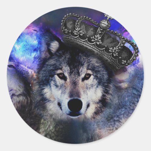 Animal wolf in crown classic round sticker