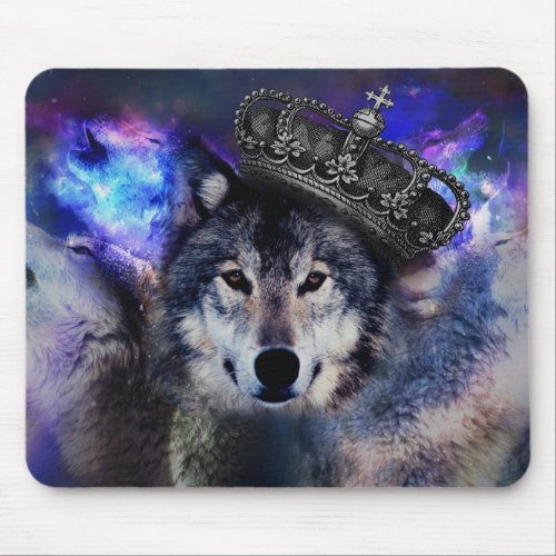 Animal wolf in crown mouse pad