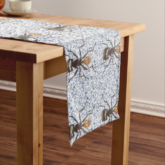 Ant 🐜  short table runner