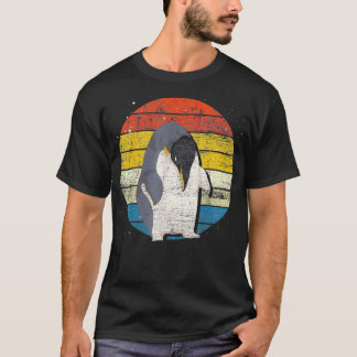 Antarctica Zoo Animal Penguin Lover Retro Penguin  T-Shirt