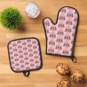 Anti Valentine’s Day Funny Raccoon Cute Kawaii Oven Mitt & Pot Holder Set