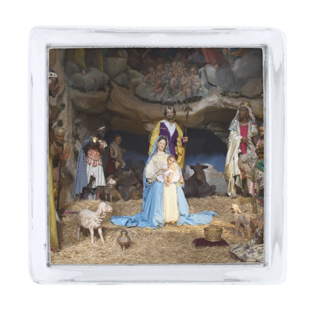 Antique Christmas Nativity Scene Silver Finish Lapel Pin (Front)