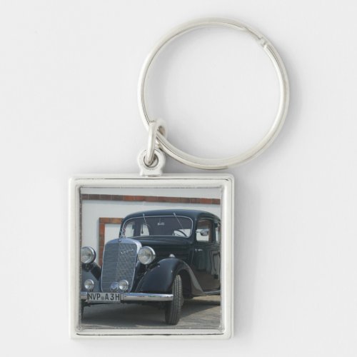 antique mercedes 3 keychain