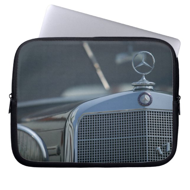 antique mercedes 4 laptop sleeve (Front)