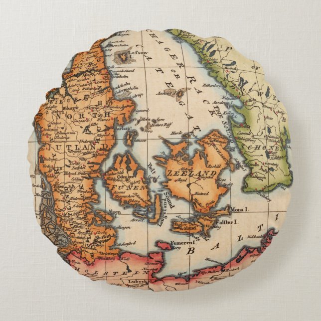 Antique Old Map Inspired (10) Round Pillow (Front)