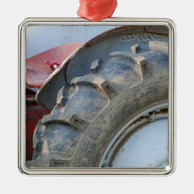 antique tractor metal ornament (Front)