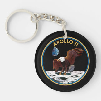 Apollo 11 insignia keychain