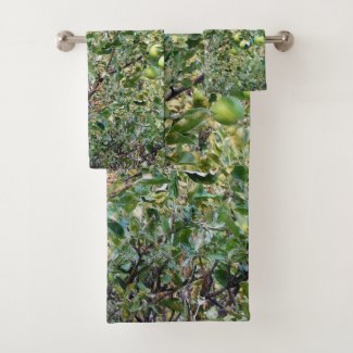 Apple Tree Bath Towel Set