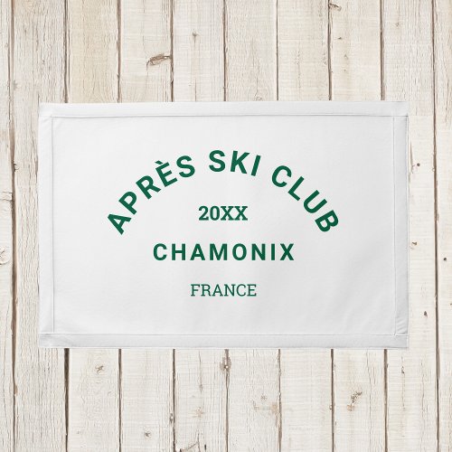 Aprs Ski Club Winter Green Ski Resort Crest Pennant